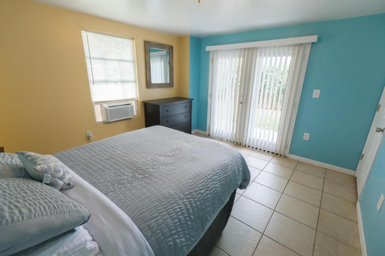 Five Bedroom Home In The Heart Of St Aug Beach Сент-Огастин Экстерьер фото